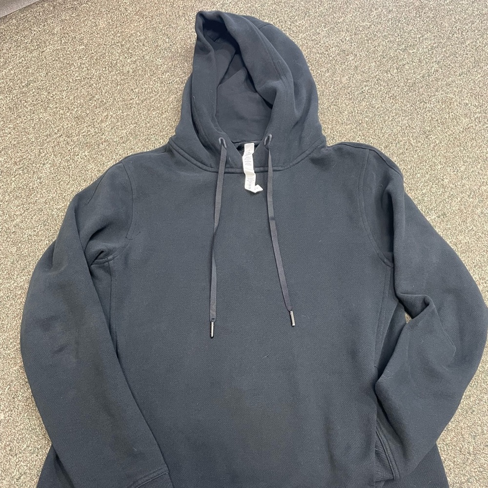 Lululemon Wind Down Pullover Size 4 Euc Black - image 1